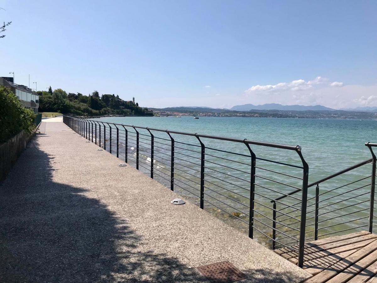Villa Elena Desenzano del Garda Buitenkant foto
