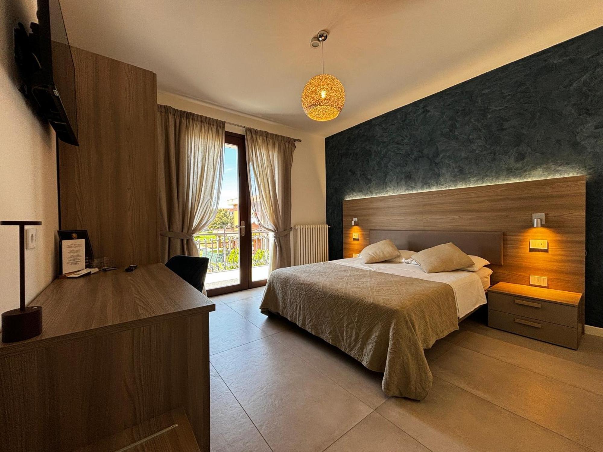 Villa Elena Desenzano del Garda Buitenkant foto